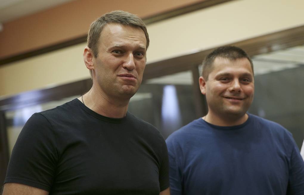 Алексей Навальный и Петр Офицеров