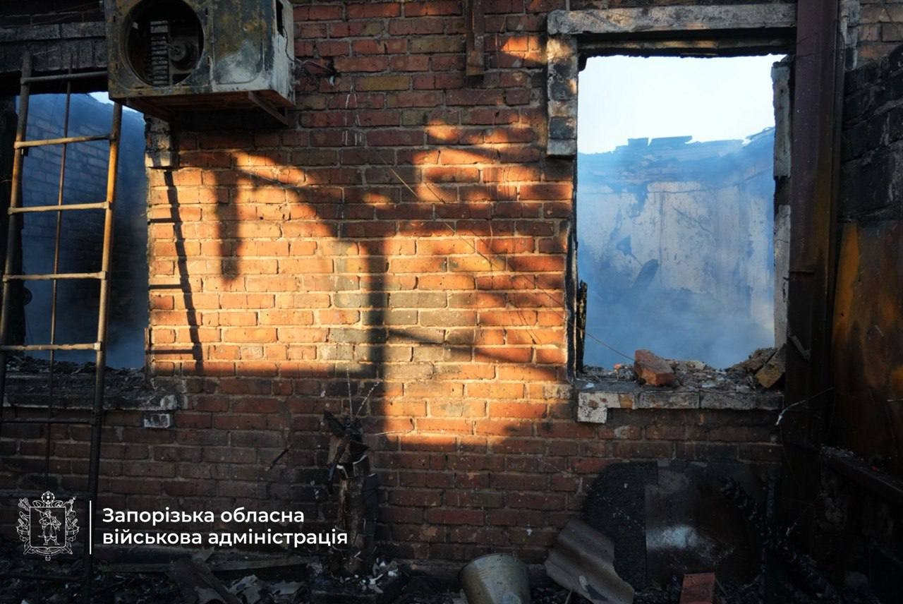 Последствия атаки по Запорожью. Фото: Іван Федоров / Запорізька обл / Запоріжжя
