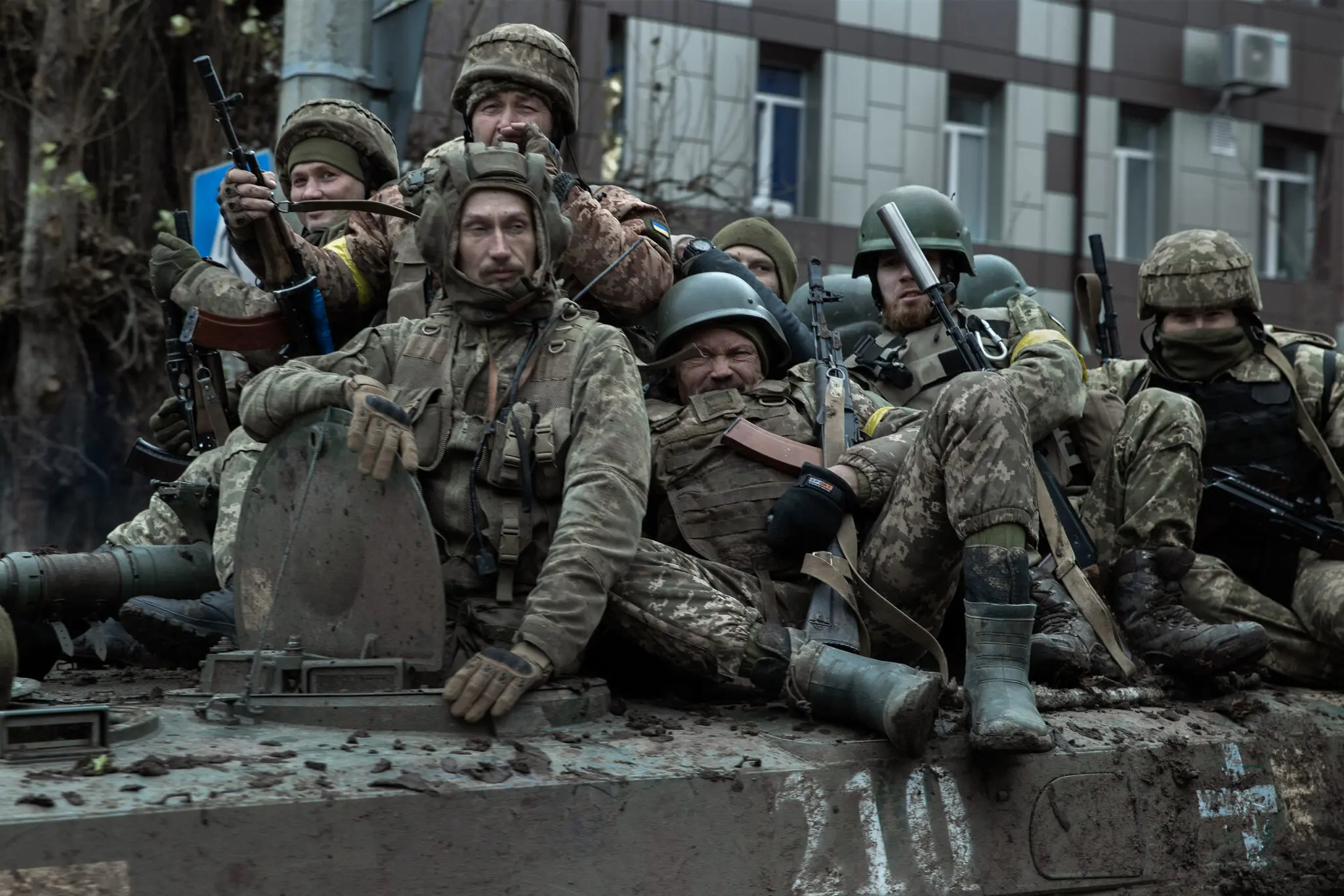 Украинские военные в Бахмуте в пятницу